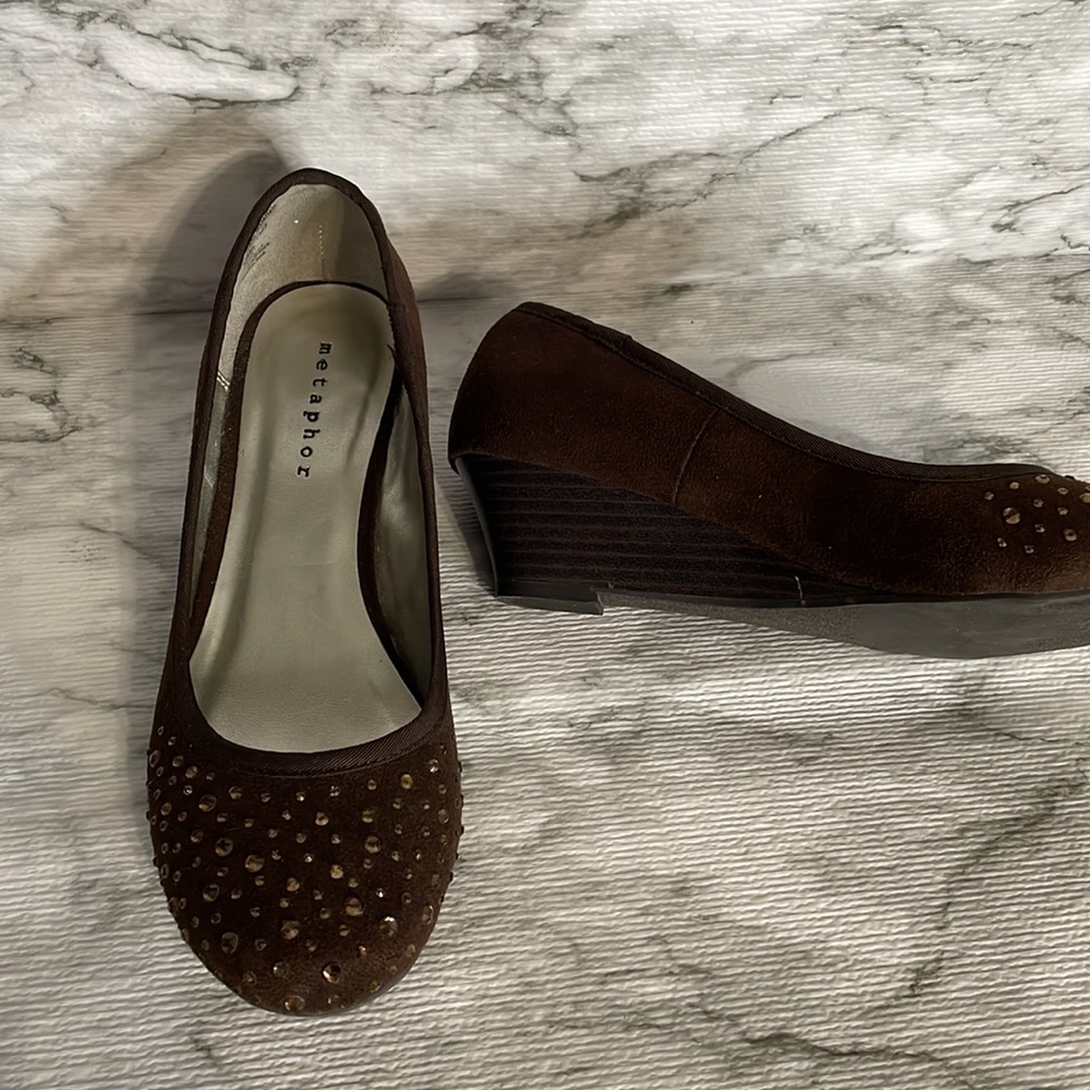 Metaphor, wedge, shoes
